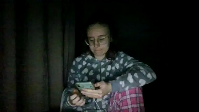 Snapshot of LuckySLove chatting on 02/24/26, 05:44 LuckySLove online show from 02/24/26, 05:44