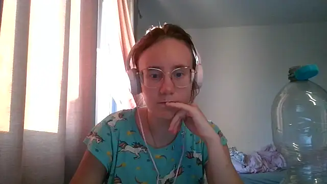 Snapshot of LuckySLove chatting on 07/10/26, 06:32 LuckySLove online show from 07/10/26, 06:32