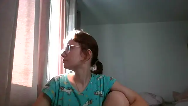 Snapshot of LuckySLove chatting on 07/14/26, 06:02 LuckySLove online show from 07/14/26, 06:02