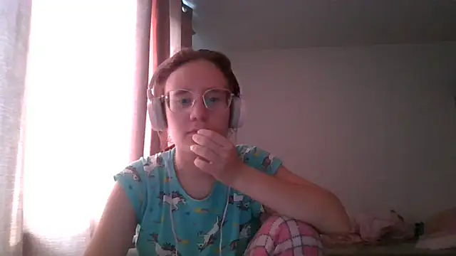 Snapshot of LuckySLove chatting on 07/15/26, 03:50 LuckySLove online show from 07/15/26, 03:50