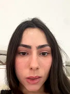 Baby Mia pires online show from 10/13/25, 05:46