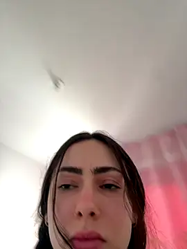 Baby Mia pires online show from 10/18/25, 06:08