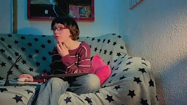 ReincarnatedAngel online show from 10/16/25, 05:58