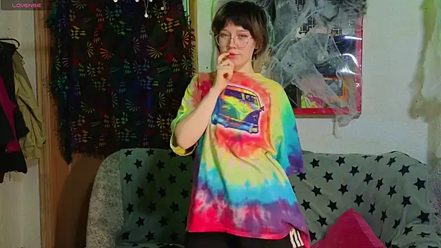 ReincarnatedAngel online show from 11/06/25, 08:32