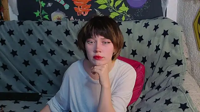 ReincarnatedAngel online show from 11/19/25, 11:10