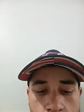 Snapshot of helfo2002 chatting on 07/17/26, 12:34 helfo2002 online show from 07/17/26, 12:34