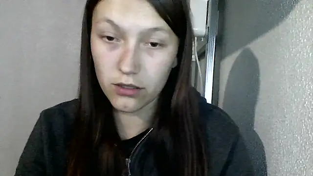 Snapshot of luna_tt chatting on 10/14/25, 03:57 luna tt online show from 10/14/25, 03:57