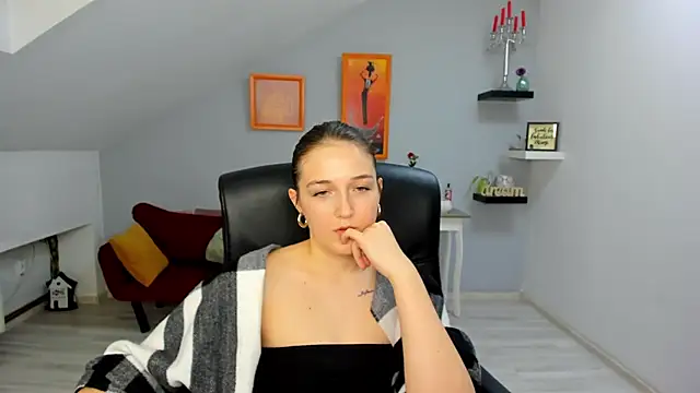 Snapshot of AnneWilsonn chatting on 01/14/26, 12:55 AnneWilsonn online show from 01/14/26, 12:55