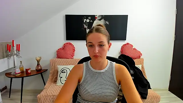 AnneWilsonn online show from 07/29/26, 06:55