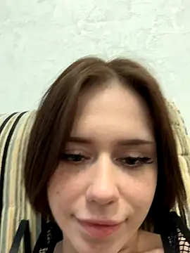 Snapshot of AzumiTyan chatting on 10/25/25, 03:51 AzumiTyan online show from 10/25/25, 03:51
