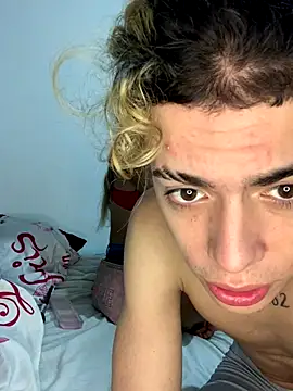 lily and wan online show from 11/19/25, 05:07