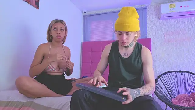 lily and wan online show from 12/04/25, 01:09