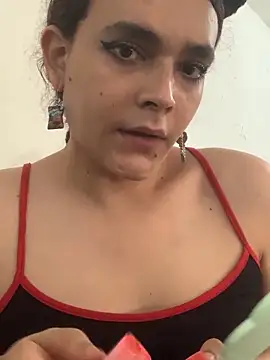 Snapshot of La-Gatiita-trans chatting on 11/02/25, 12:07 La-Gatiita-trans online show from 11/02/25, 12:07