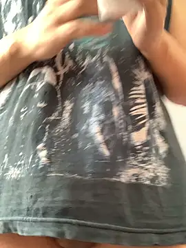 Snapshot of La-Gatiita-trans chatting on 11/30/25, 02:43 La-Gatiita-trans online show from 11/30/25, 02:43