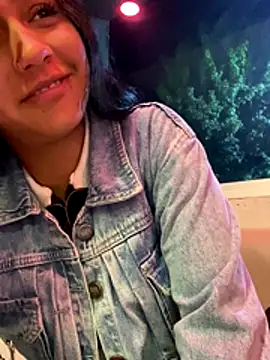 Nahomy cute1 online show from 12/17/25, 04:51