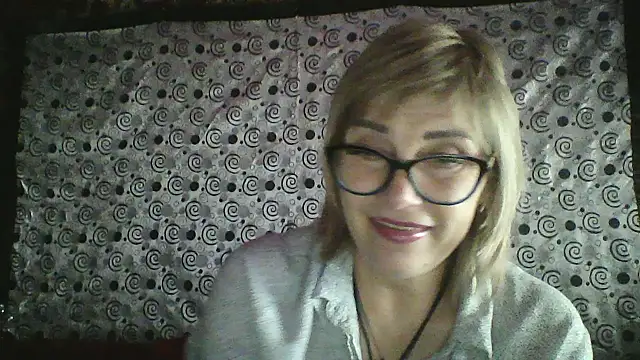 Snapshot of Lia_Ray chatting on 11/08/25, 10:19 Lia Ray online show from 11/08/25, 10:19