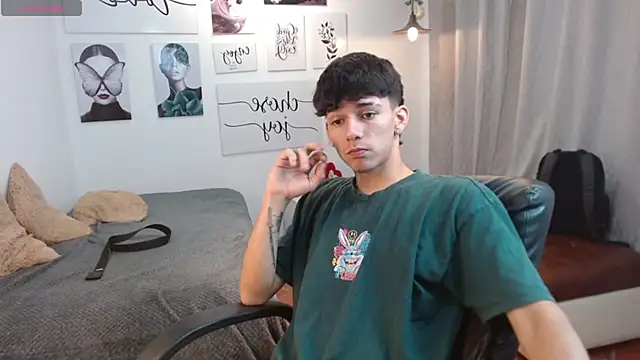 AmethystShadow17 online show from 11/04/25, 03:55