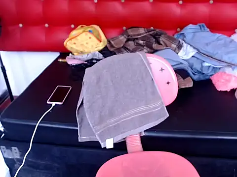 Snapshot of Camila_stacy chatting on 11/10/25, 03:11 Camila stacy online show from 11/10/25, 03:11