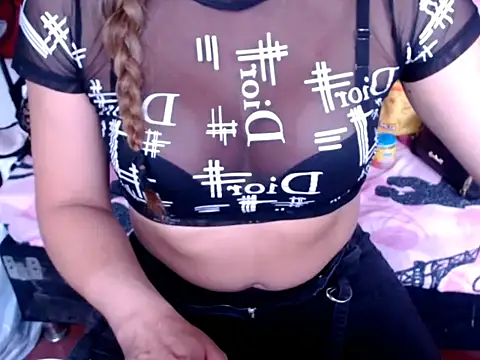 Snapshot of Camila_stacy chatting on 11/11/25, 10:21 Camila stacy online show from 11/11/25, 10:21