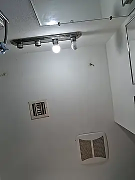 whateveruwanthowever online show from 10/28/25, 05:37