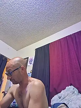 Snapshot of whateveruwanthowever chatting on 11/22/25, 01:37 whateveruwanthowever online show from 11/22/25, 01:37