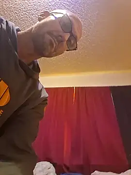 Snapshot of whateveruwanthowever chatting on 12/03/25, 06:50 whateveruwanthowever online show from 12/03/25, 06:50