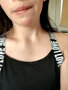 Snapshot of Excitedcouple06 chatting on 11/03/25, 12:06 Excitedcouple06 online show from 11/03/25, 12:06