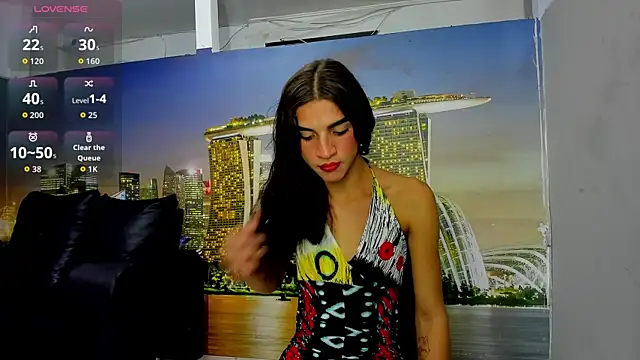 Zakura hot 25 online show from 10/14/25, 12:00