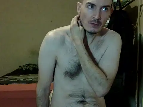 Snapshot of RonnieMetal chatting on 10/31/25, 02:01 RonnieMetal online show from 10/31/25, 02:01