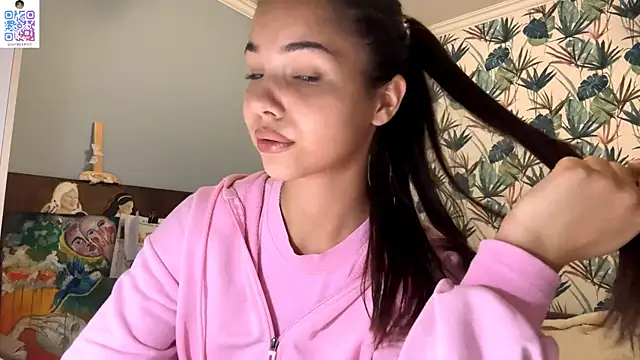 StawBerrys online show from 10/16/25, 09:27