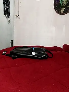 Snapshot of impia-69 chatting on 10/13/25, 11:38 impia-69 online show from 10/13/25, 11:38