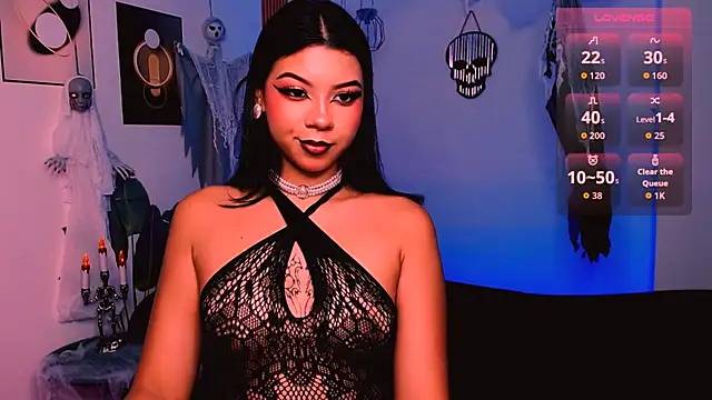 ivonyrose  online show from 10/22/25, 08:19