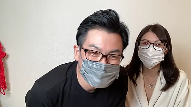 Snapshot of sakura072194 chatting on 10/25/25, 12:56 sakura072194 online show from 10/25/25, 12:56