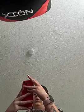 Zoe fire online show from 12/15/25, 11:25