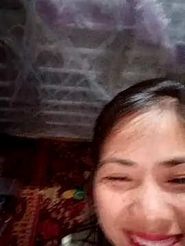 Snapshot of Lyssa-a chatting on 10/28/25, 03:04 Lyssa-a online show from 10/28/25, 03:04