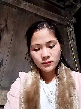 Snapshot of Lyssa-a chatting on 11/19/25, 02:50 Lyssa-a online show from 11/19/25, 02:50