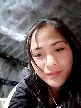 Snapshot of Lyssa-a chatting on 11/26/25, 01:39 Lyssa-a online show from 11/26/25, 01:39