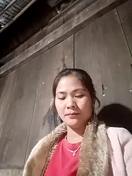 Snapshot of Lyssa-a chatting on 12/01/25, 01:21 Lyssa-a online show from 12/01/25, 01:21