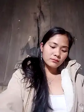 Snapshot of Lyssa-a chatting on 12/14/25, 03:39 Lyssa-a online show from 12/14/25, 03:39