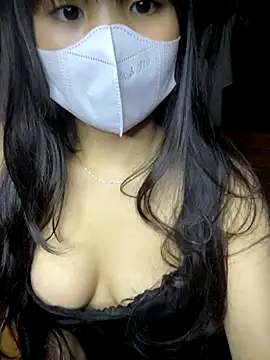 Snapshot of Tina-03 chatting on 10/24/25, 03:25 Tina-03 online show from 10/24/25, 03:25