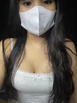 Snapshot of Tina-03 chatting on 10/31/25, 04:19 Tina-03 online show from 10/31/25, 04:19