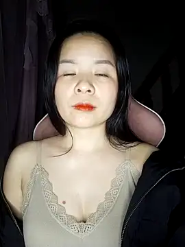 Listen-ly online show from 11/04/25, 03:44