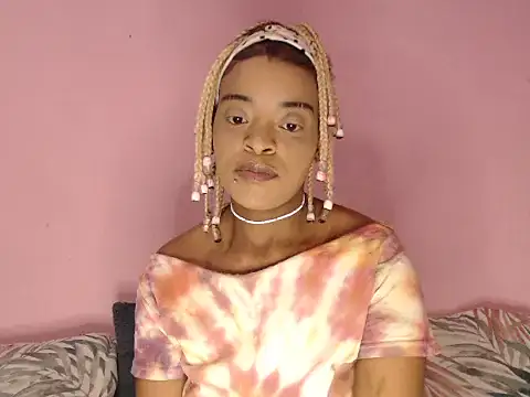 fifiqueen25 online show from 10/19/25, 09:10