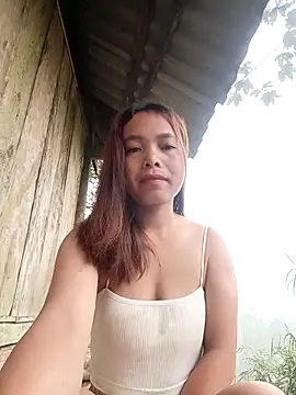 Snapshot of Nguyet2k4 chatting on 05/08/26, 11:21 Nguyet2k4 online show from 05/08/26, 11:21