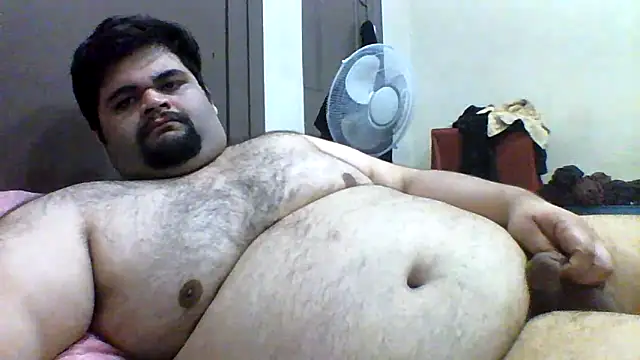 Snapshot of ShavenScope24 chatting on 02/06/26, 05:49 ShavenScope24 online show from 02/06/26, 05:49