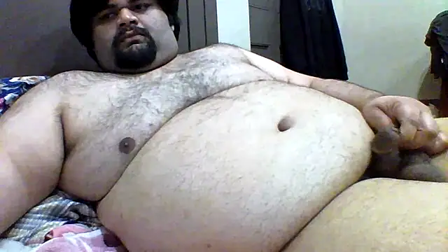 Snapshot of ShavenScope24 chatting on 06/02/26, 03:47 ShavenScope24 online show from 06/02/26, 03:47