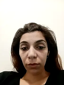 Snapshot of ReneeVoss chatting on 12/15/25, 08:57 ReneeVoss online show from 12/15/25, 08:57