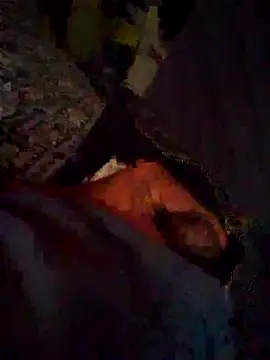 Snapshot of svk_05 chatting on 10/29/25, 09:22 svk 05 online show from 10/29/25, 09:22