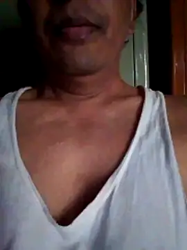 Snapshot of svk_05 chatting on 10/30/25, 10:49 svk 05 online show from 10/30/25, 10:49