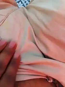 Snapshot of svk_05 chatting on 11/22/25, 06:56 svk 05 online show from 11/22/25, 06:56